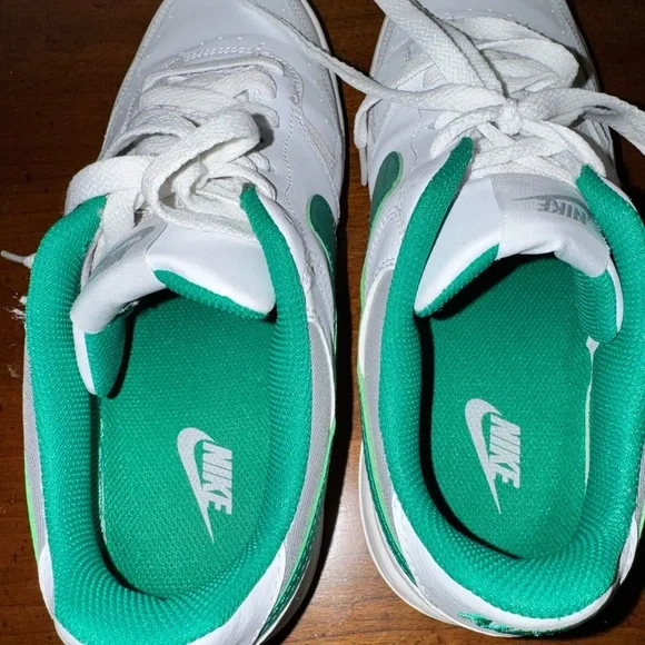 NIKE WOMENS GAMMA FORCE Womens "Malachite" DX9176 106 Size 9.5 - Picture 7 of 8